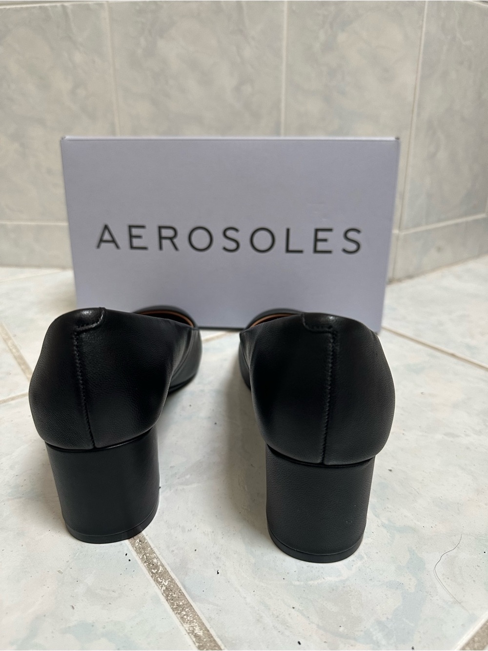 NWT Aerosoles Ebel Black Leather Mid Heel Pump Size 8.5 Wide - Picture 2 of 12